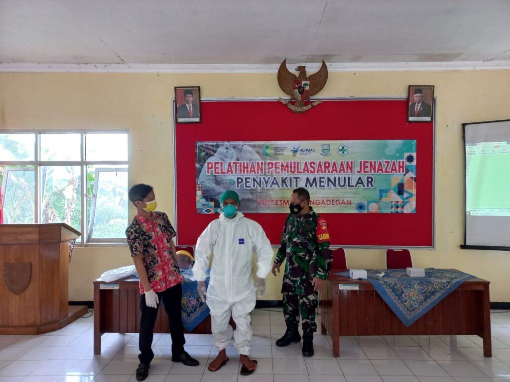 Pelatihan Pemulasaran Jenazah Penyakit Menular di Kecamatan Pengadegan