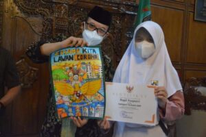 Bupati Banyumas Serahkan Penghargaan Lomba Menggambar Anak Banyumas
