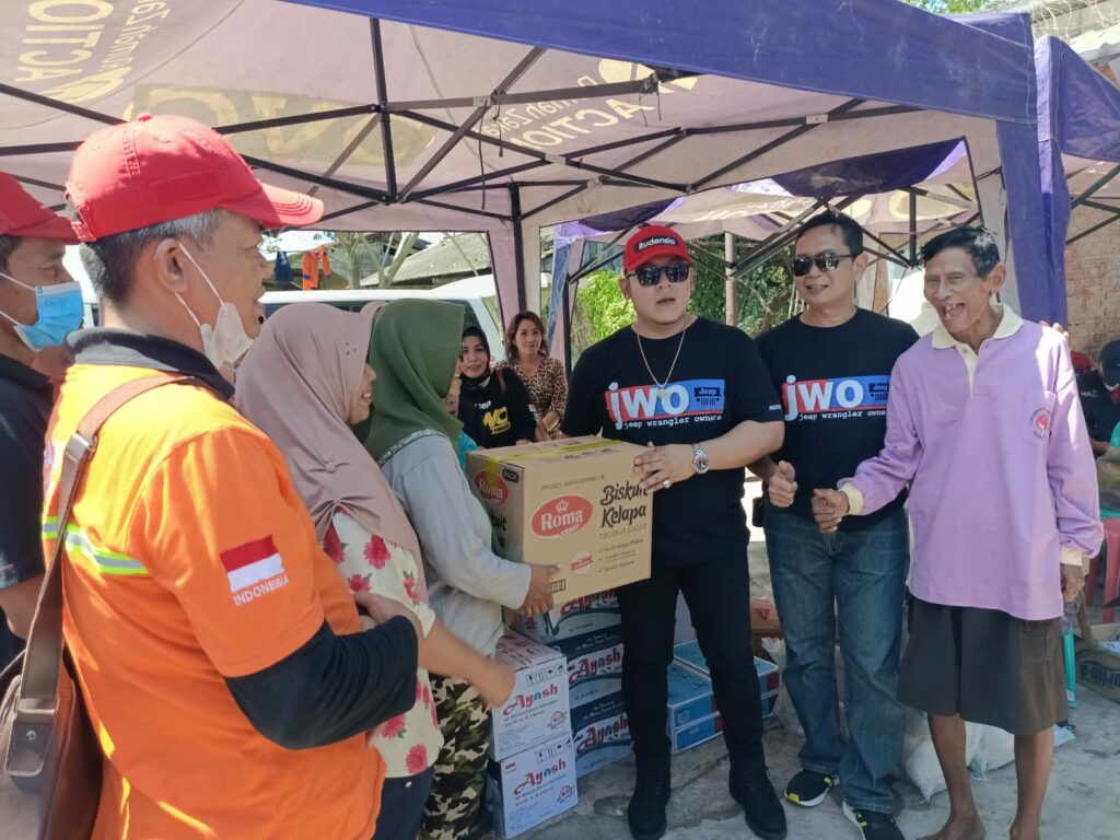 Berbagi Untuk Negeri, JWO Jateng Salurkan Bantuan Korban Banjir di Semarang dan Demak