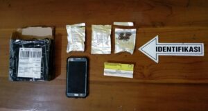 Hisap Kering Ganja Tetangga Khusuk Berlebaran ke Keluarga, Warga Blora Diringkus Polisi
