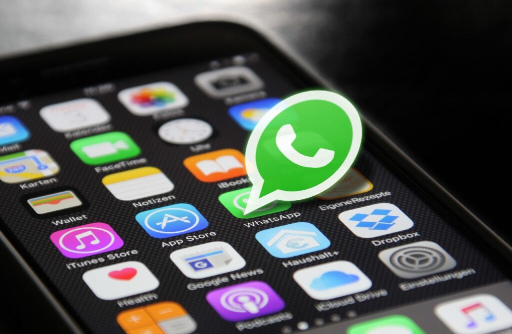 WhatsApp Mod dengan Aplikasi WhatsApp Resmi, Inilah Perbedaan Fiturnya