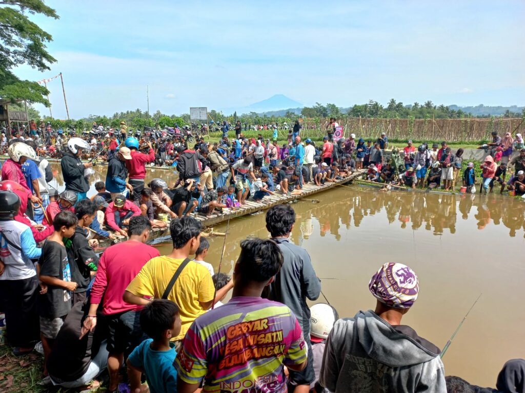 Relawan Ganjar Bersatu Gelar Mancing Gratis! Panitia Sediakan 500 Kilogram Ikan Lele dan 5 Ekor Ikan Master