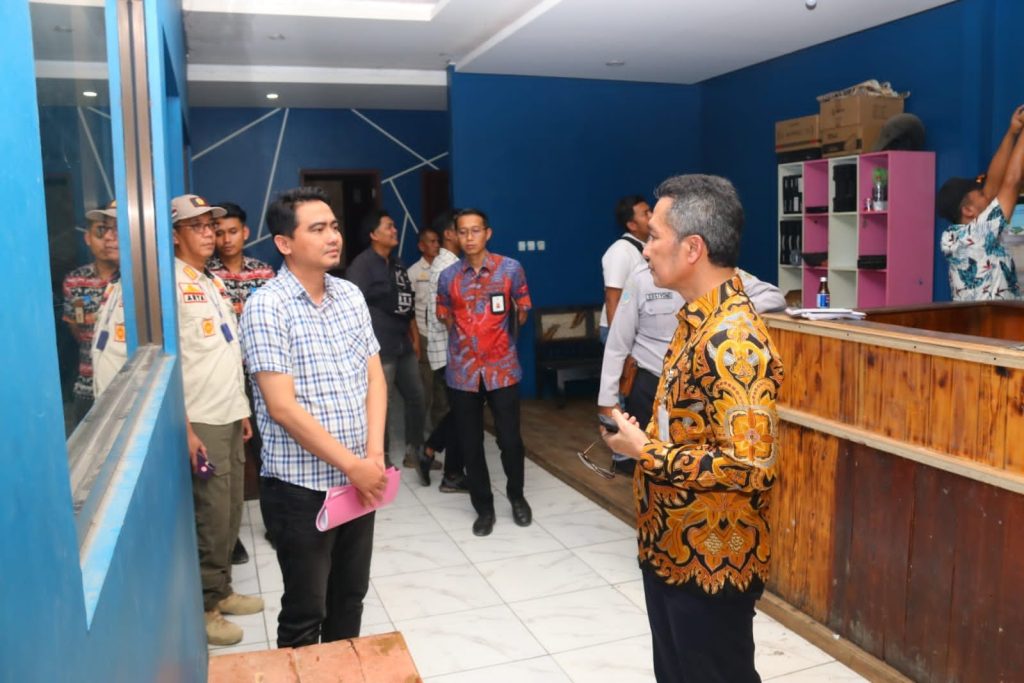 Bupati Kudus Tegas. Hartopo Tindak Karaoke Ilegal di Kota Santri hingga Temui PLN Kudus