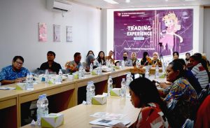 Hindari Pemberitaan Trading Hoax. RFB Semarang Perkenalkan Trading Experience Center Pada Wartawan