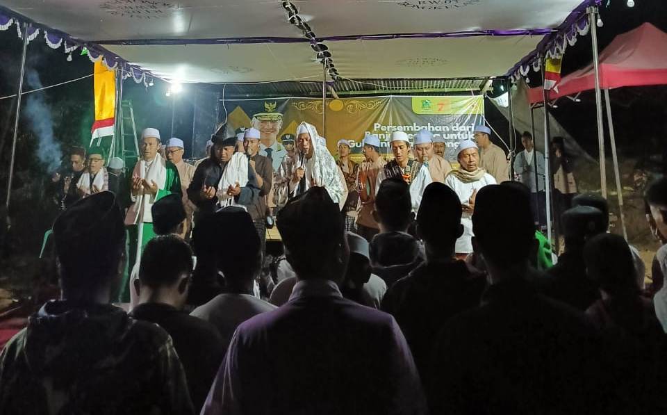 Ini yang Dilakukan Warga Desa Sawal Banjarnegara, Persembahkan Sesuatu untuk Gubernur Ganjar Pranowo