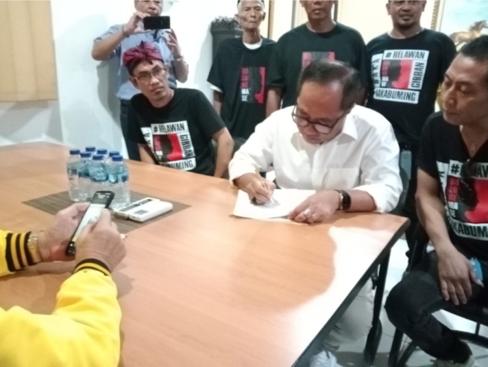 Dapat Surat Tugas dari DPP Golkar, Iswar Aminuddin Daftar Calon Walikota Lewat Golkar Kota Semarang