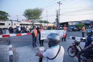 HUT ke-79 RI, Jadi Momen Ingatkan Pentingnya Keselamatan di Perlintasan Kereta