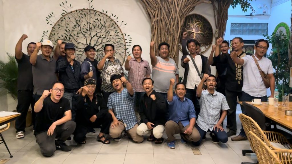 Relawan Rumah Kebangsaan ‘Kepincut’ Program Pro Rakyat Agustina – Iswar