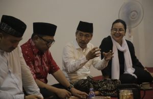 Silaturahmi ke Sejumlah Pondok Pesantren, Calon Wali Kota Agustina dan Iswar Dapat Pesan dan Nasihat Ini