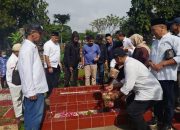 Sambut HPN 2025, PWI Jateng Ziarah Kubur ke Makam Dua Tokoh Pers