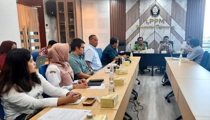 Tim Gubernur Jateng Ahmad Lutfhi Bersama Undip Bahas Desalinasi Air Laut di Pekalongan