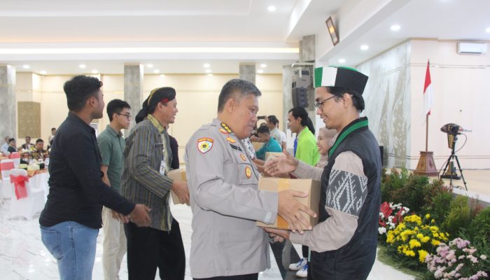 Polda Jateng Bersama BEM dan Ribuan Paket Sembako Sebelum Ramadan di Kota Semarang