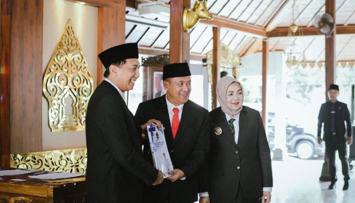 Serah Terima Jabatan Bupati dan Wakil Bupati Banyumas