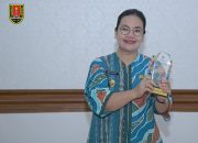 Agustina, Wali Kota Semarang Menerima Penghargaan Kota Semarang sebagai Kota Pionir Inklusi Sosial