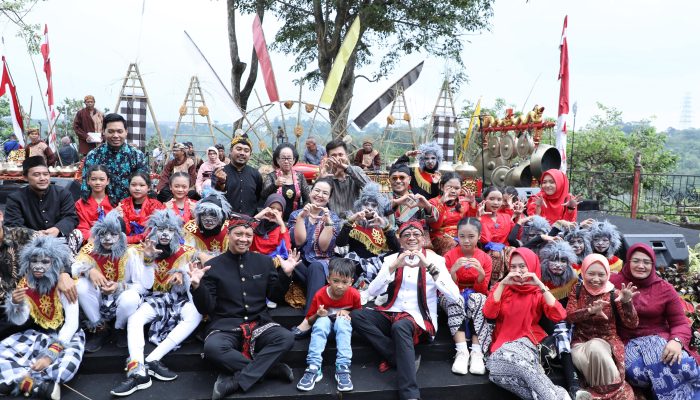 Gelaran Sesaji Rewanda Goa Kreo Ingatkan Warga Kota Semarang Untuk Tanam Pohon