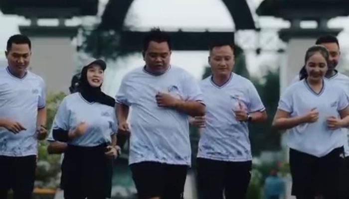 Peserta Membludak! Kartini Run Banjarnegara 2025 Siap Pecahkan Rekor dengan 1.256 Pelari, Termasuk Nenek 86 Tahun