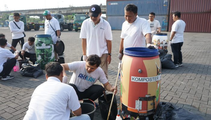 Kegiatan Edukatif Dilaksanakan Pada Hari Bumi Dengan Workshop Pembuatan Kompos Bersama Pelindo Tanjung Emas