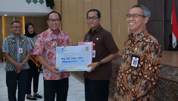 101 PNS di Pemkot Semarang Terima SK Pensiun, Resmi Purna Tugas