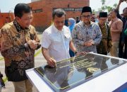 Buruh Perempuan di Jawa Tengah Kian Dibutuhkan, Katanya Lebih Cekatan