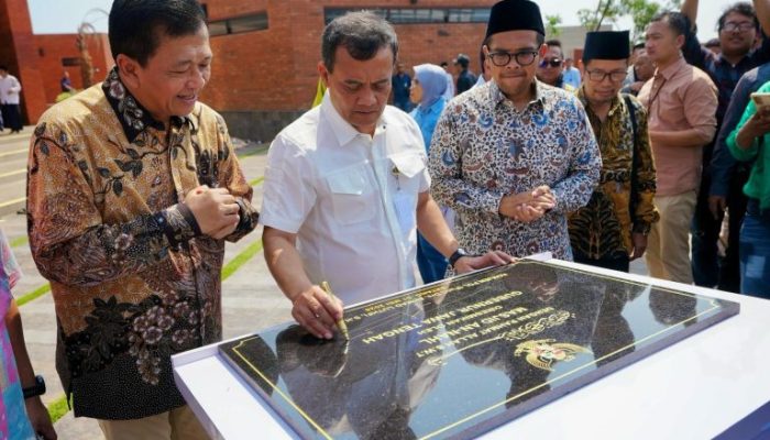 Buruh Perempuan di Jawa Tengah Kian Dibutuhkan, Katanya Lebih Cekatan