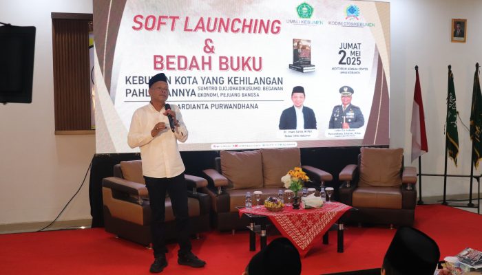 Launching Buku, Pahlawan Nasional Asal Kebumen Soemitro Djojohadikusumo Bangun Negeri Dalam Ekonomi Indonesia 