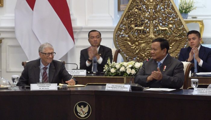 “Dedikasi Luar Biasa Bidang Kemanusiaan”, Presiden RI Beri Bintang Kehormatan untuk Bill gates