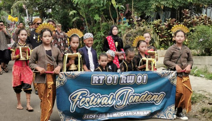 Sedekah Bumi Sebagai Simbol Kemakmuran Petani Pada Festival Jondang