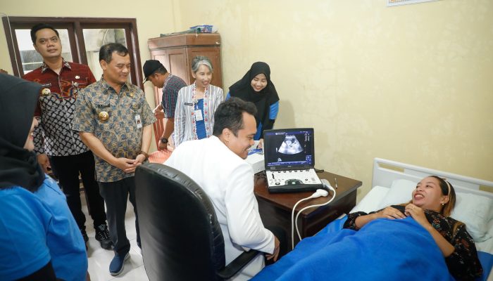 100 Hari Kerja Luthfi – Yasin : Layanan Kesehatan “Speling” Jadi Andalan Warga
