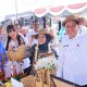 Bupati Kudus Sam'ani Intakoris saat lomba desa