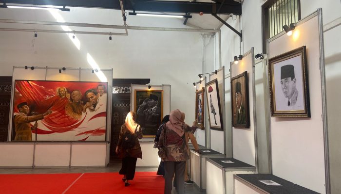 Gratis! Selami Semangat Juang Presiden Pertama RI Lewat Pameran Lukisan Bung Karno di Oudetrap
