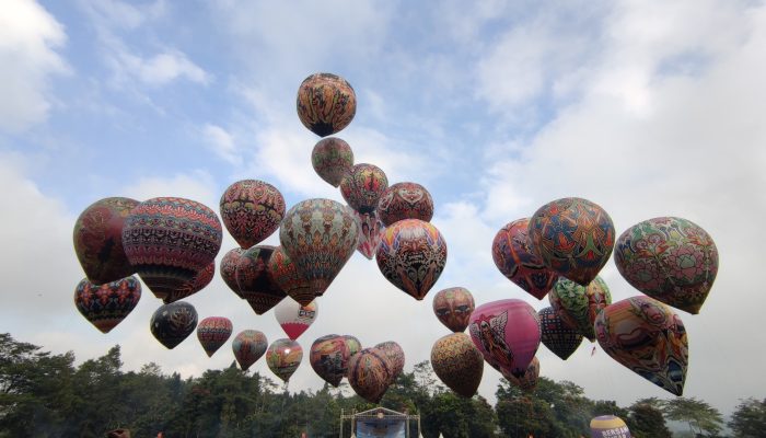 Java Balloon Attraction 2025, Perayaan Dua Abad Wonosobo dengan Atraksi Balon Udara Spektakuler