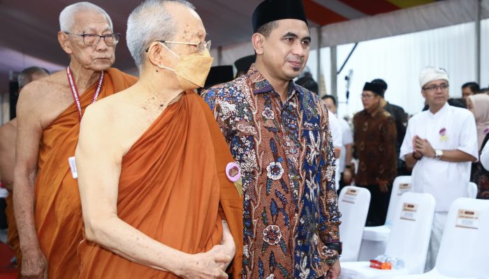 Hadiri Indonesia Tipitaka Chanting, Taj Yasin Yakini Menambah Kerukunan