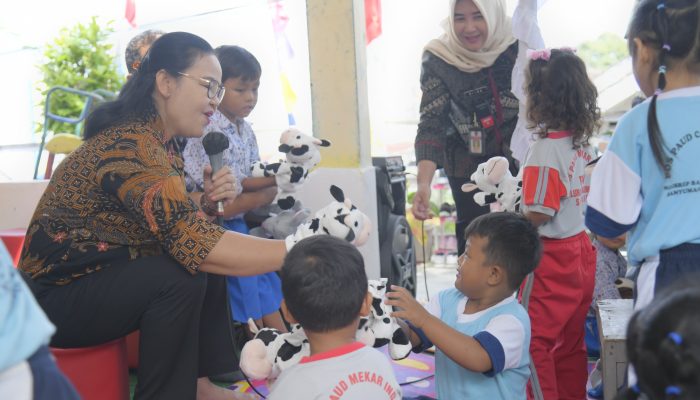 Roadshow Bunda Literasi Dimulai, Agustina, Wali kota Semarang Bawa Semangat Gemar Membaca bagi Anak-Anak