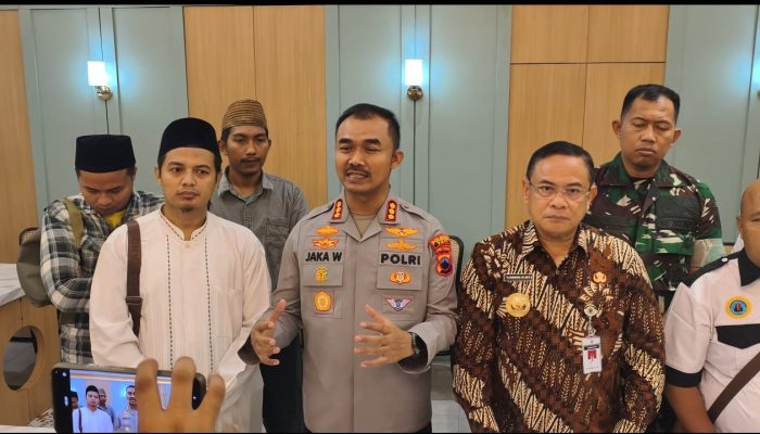 Bupati Pati Bertemu Korlap, Rembug Bareng Lahirkan Kesepakatan Pembatalan PBB-P2 250% dan Jam Operasional Sekolah