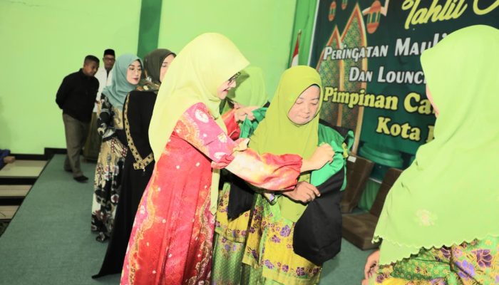 Luncurkan Mustika Darling, Nawal Yasin Dukung Peran Muslimat NU Atasi Darurat Sampah di Pekalongan