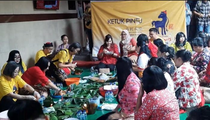 Tradisi Ketuk Pintu, Jadi Destinasi Wisata Sambut Tahun Baru Imlek di Semarang