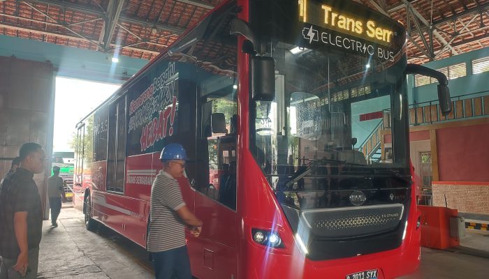 Dishub Kota Semarang Coba Bus Listrik