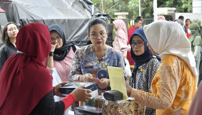 Gelar 240 Operasi Pasar Hingga Lebaran, Wali Kota Semarang, Agustina Wilujeng Pastikan Stok Pangan Aman