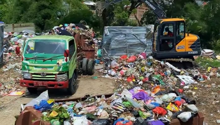 DLH Mencatat Lonjakan Sampah Lebaran 2026 di Semarang Tembus 1.090 Ton per Hari