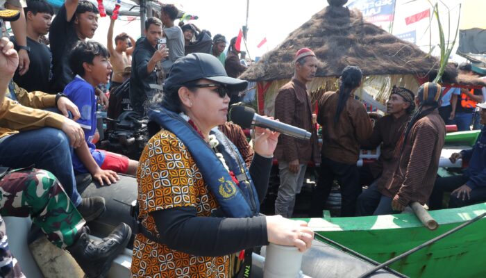 Hadiri Sedekah Laut Tambak Lorok, Wali kota Agustina: Laut dan Manusia Harus Saling Menjaga