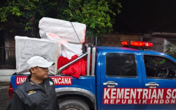 Selain Penanganan Fisik, Pemkot Semarang Juga Salurkan Bantuan Sosial ke Warga Terdampak Banjir Tugu dan Ngaliyan