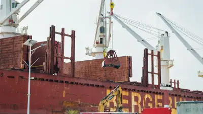 Bauksit Guinea 168.000 Ton Tiba di Fangchenggang, Jalur ke Chongqing Dipangkas 25 Hari