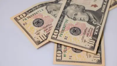 Fed Tahan Bunga 3,75%-4%, Peluang Kenaikan Desember 78,4%