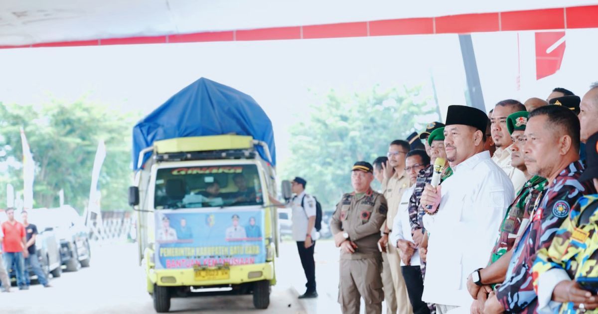 Bentuk Kepedulian Terhadap Korban Bencana Alam, Bupati Batu Bara Lepas Keberangkatan 12 Truk Bantuan