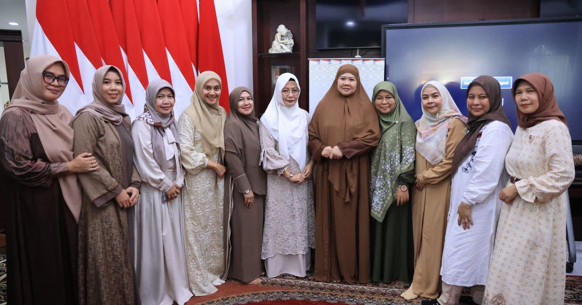Pererat Ukhuwah, Ketua TP-PKK Kabupaten Bogor Gelar Pengajian Bulanan Muhasabah Akhir Tahun