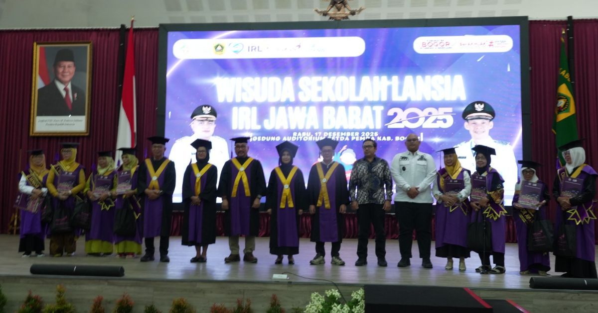 Pemkab Bogor Gelar Wisuda Sekolah Lansia,  Dorong Lansia Menjadi SMART dan Berdaya