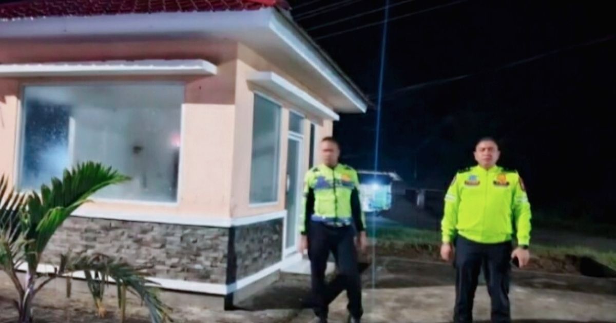 KBO Satlantas Polres Batu Bara Ipda Putra Hasibuan Tinjau Pos Yan Jelang Nataru