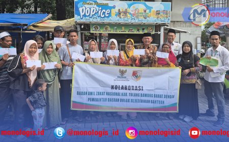 10 Pedagang Kecil Pasar Pulungkencana Terima Bantuan Modal Usaha