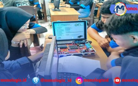 Edukasi Teknologi: Dosen Sistem Komputer Darmajaya Bawa IoT ke SMK Yadika