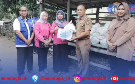 DWP Unila Bagikan 100 Paket Sembako untuk Korban Banjir Bandarlampung